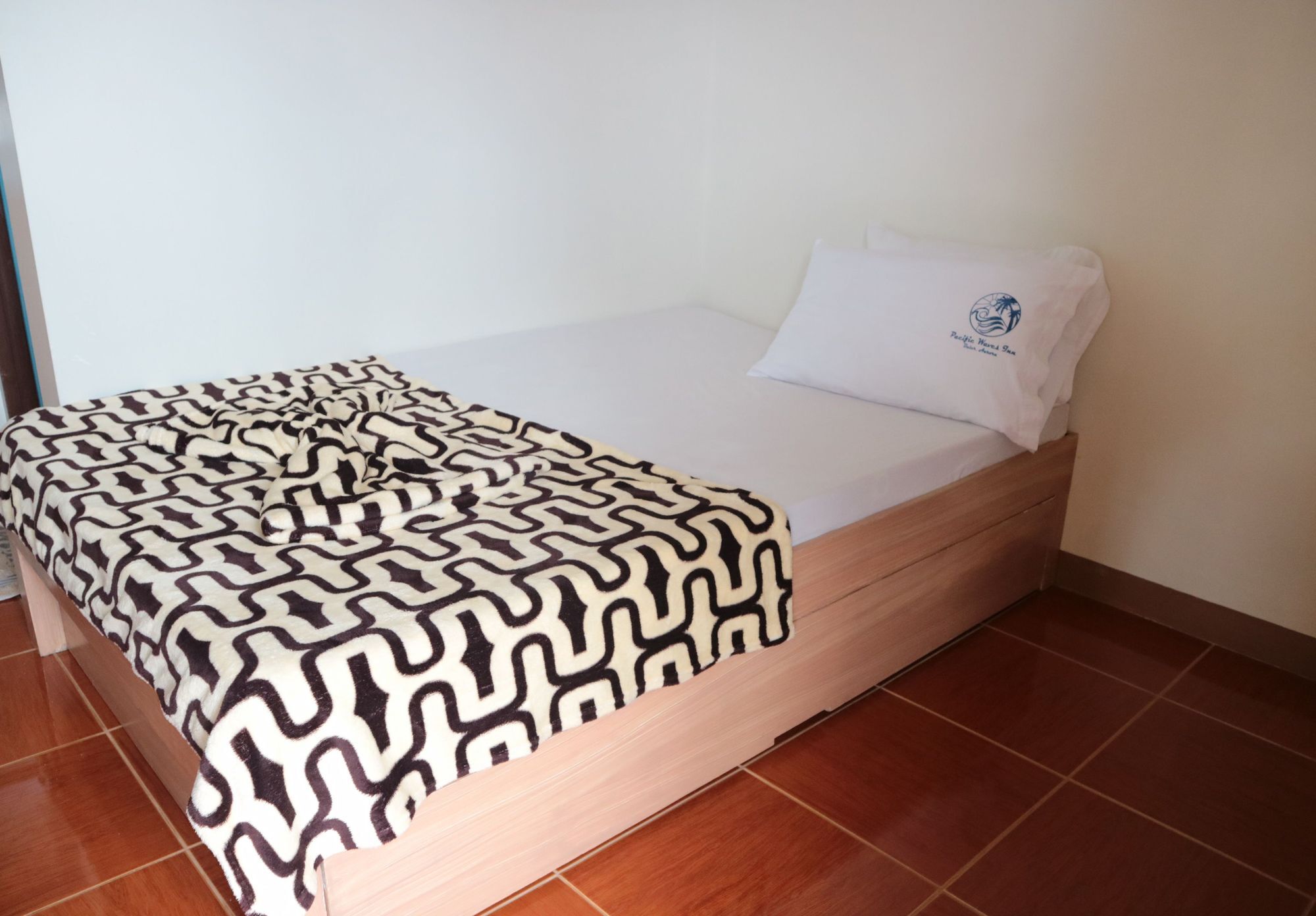 Pacific Waves Inn Baler Εξωτερικό φωτογραφία